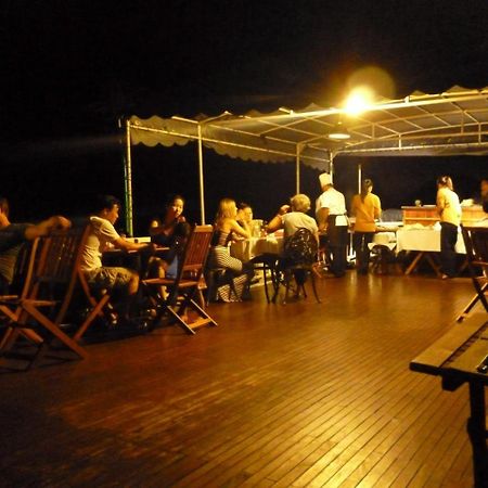 Garden Bay Premium Cruise Hotel Ha Long Exterior foto